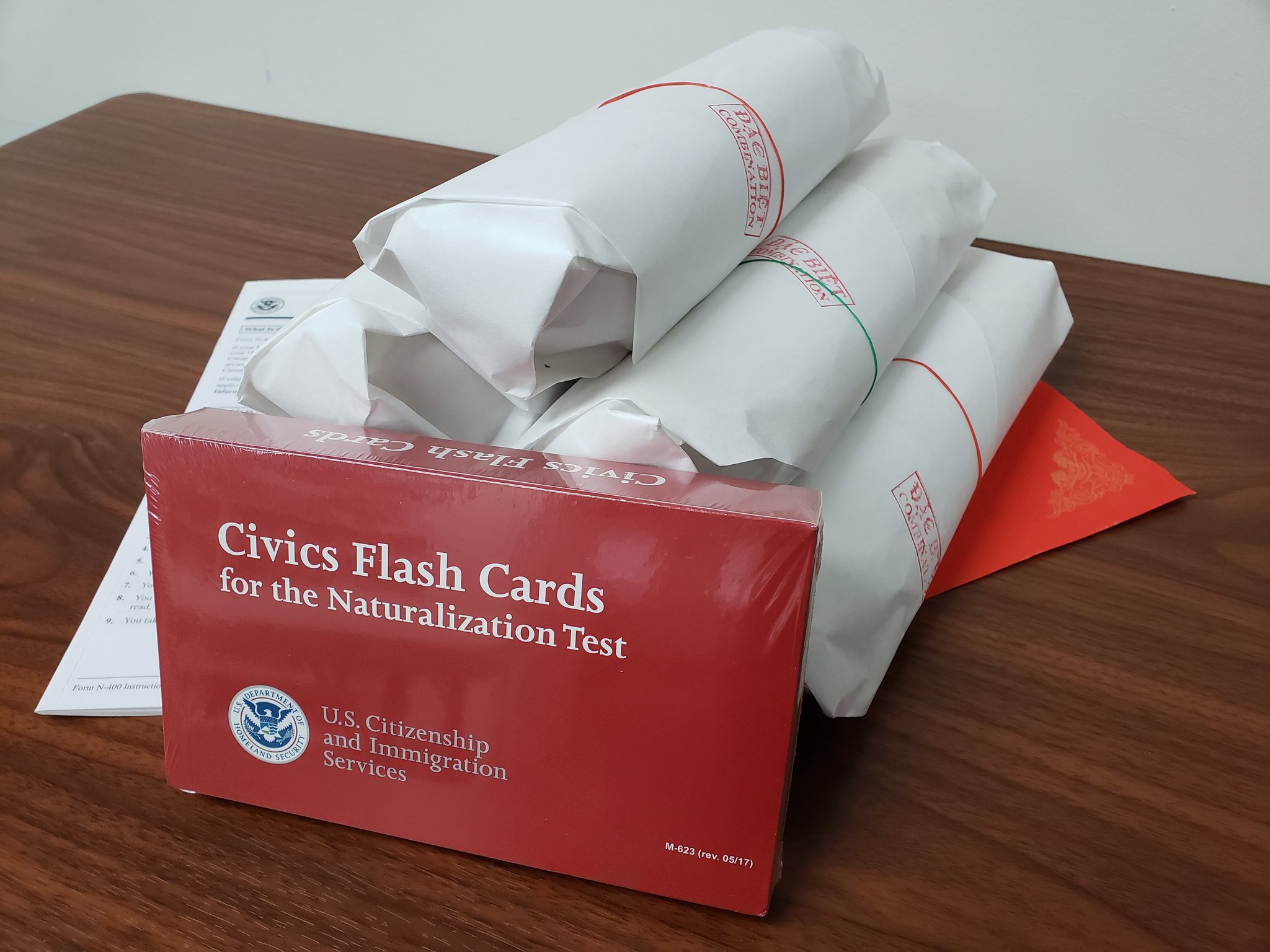 banh mi and civics flash cards